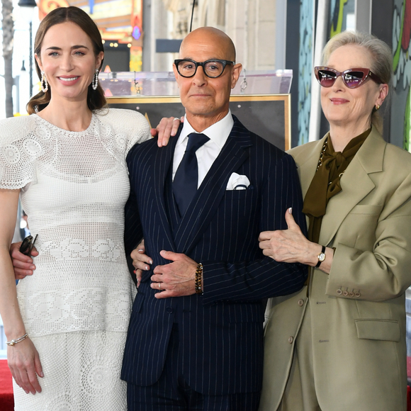 Totalmente estrelados! Elenco principal de 'O Diabo Veste Prada', com Emily Blunt em vestido de renda e Stanley Tucci de risca de giz, ganha estrelas na Calçada da Fama e se junta a Meryl Streep e Anne Hathaway
