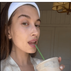 Strawberry Glaze Smoothie: a receita rosa que conquistou fãs e virou tendência de beleza