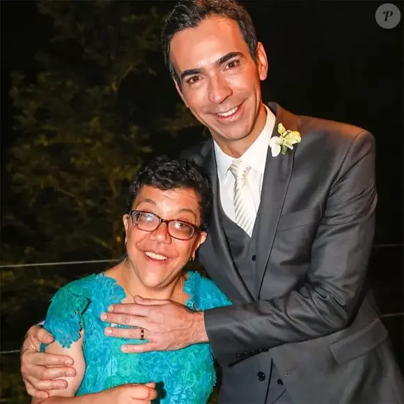 César Tralli desabafou sobre a relação com a irmã, Gabriela, portadora da Síndrome de Nooan, uma doença genética que afeta múltiplas partes do corpo
