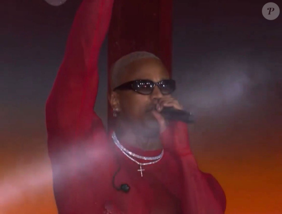 Léo Santana pediu para Ana Paula Renault, especificamente, levantar as mãos no 'BBB 26'