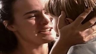 Juanito escapa da morte em 'Terra Nostra'? Doença grave do filho leva Giuliana ao limite: italiana toma uma decisão desesperada