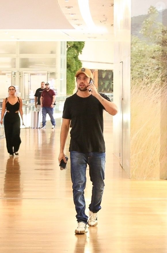 Rafael Cardoso está cotado para entrar em 'A Fazenda 2025'