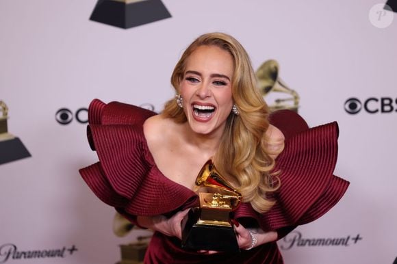 Adele não recorreu a remédios e nem a cirurgias para emagrecer, sendo 100% natural