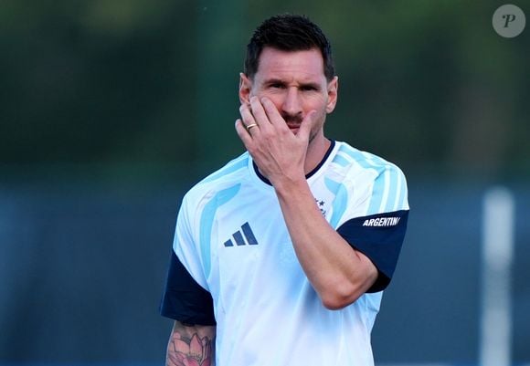 Lionel Messi revelou que os episódios de vômito durante partidas estavam ligados aos hábitos alimentares que manteve no início da carreira