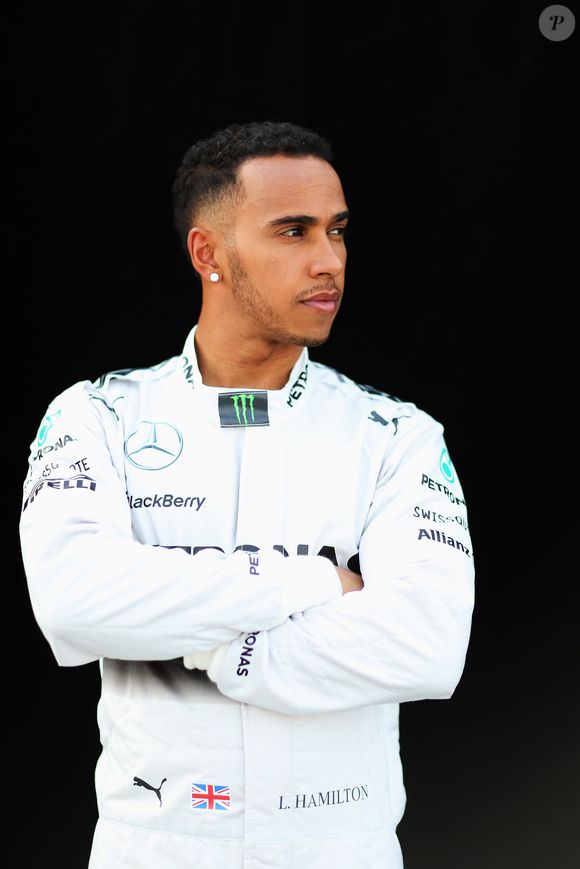 Na década de 2010, Lewis Hamilton experimentou novos visuais