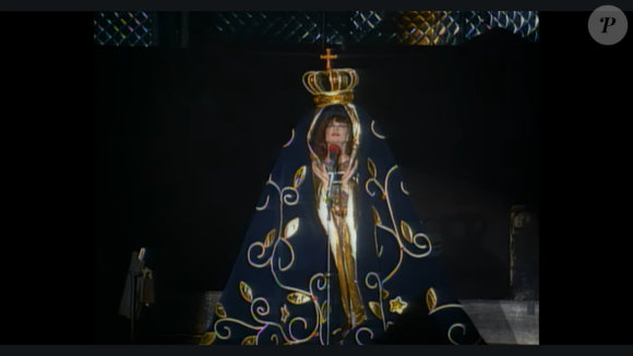 Rita Lee foi excomungada pela Arquidiocese do Rio de Janeiro no dia seguinte à performance vestida de Nossa Senhora