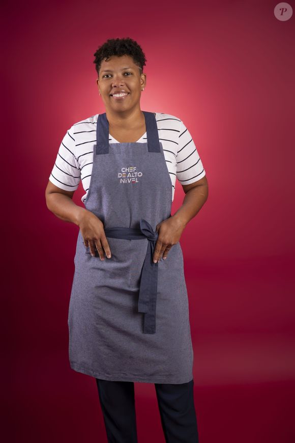 Flan Souza – Flan mora em Barueri, São Paulo. Com 41 anos, a técnica de enfermagem nasceu em Salvador, na Bahia, e carrega na cozinha uma forte conexão com sua mãe e sua avó, suas grandes referências