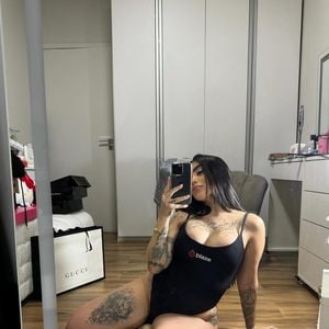 Gestação e nascimento de Serena fez o corpo de MC Mirella mudar consideravelmente