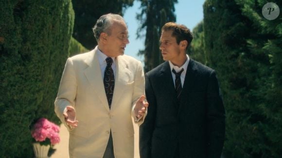 A minissérie nos apresenta Basil, um ator aposentado que interpretou Sherlock Holmes no cinema e que, quase sem querer, se torna o investigador de uma morte misteriosa.