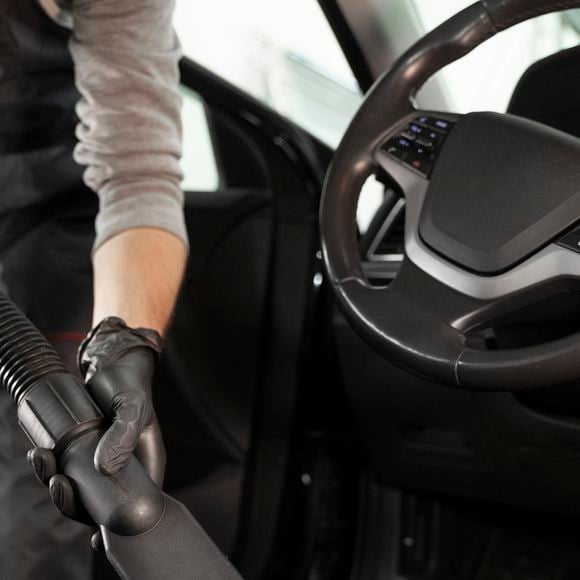 Segundo a psicologia, a organização excessiva pode canalizar emoções que não encontram espaço para serem expressas diretamente.