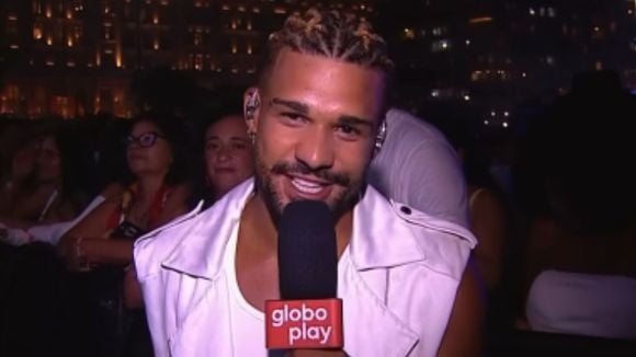 Adeus, Sardinha! Globo coloca Lucas Leto em função inédita no Réveilon 2026 e desempenho do ator surpreende público: 'Ele é o momento'