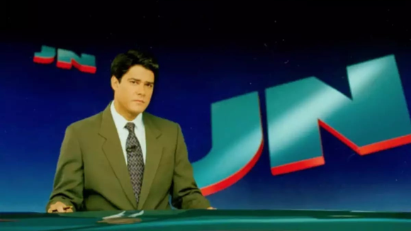 De prisão de banqueiros por desvio de dinheiro a ataque cardíaco: o que foi notícia no primeiro 'Jornal Nacional' de William Bonner há 29 anos