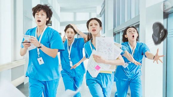 'Resident Playbook' é spin-off de 'Hospital Playlist' e traz um grupo de residentes enfrentando desafios e amizades no mesmo hospital