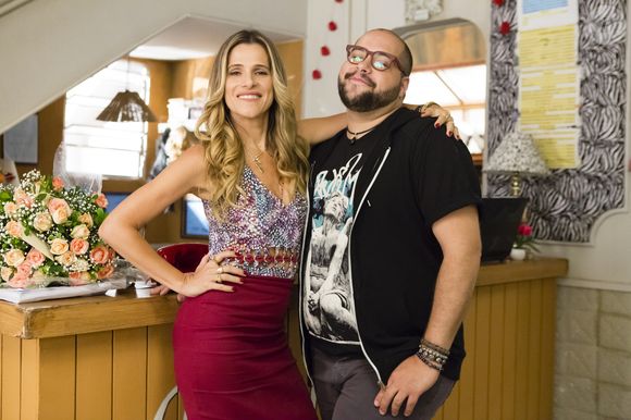 Tiago Abravanel passou por redução das medidas em 2015 antes de estrear a série 'Chapa Quente'