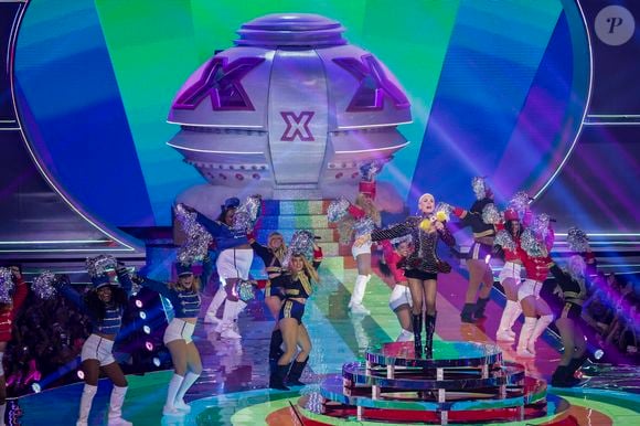 Globo está impressionada com a turnê de despedida de Xuxa, que já havia revivido o 'Xou da Xuxa' na festa de 60 anos da emissora (foto)