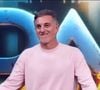 Luciano Huck se divertiu ao ver Pedro Scooby 'travar' no palco do 'Domingão'
