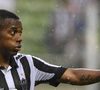 Defesa de Robinho quer retirada de crime hediondo da condenação do ex-jogador