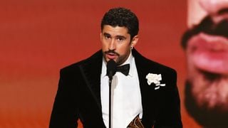 Nem uma, nem duas, nem três mansões: Bad Bunny se divide entre 4 casas de luxo e investiu R$ 88 milhões em propriedades; fotos são de cair o queixo!