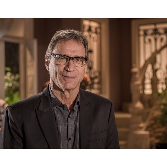 Herson Capri interpreta um empresário do ramo gastronômico no remake de 'Vale Tudo'.