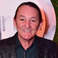 Hoje na UTI em estado grave após ser reanimado em acidente de moto, Marquito, humorista do 'Programa do Ratinho', é milionário? Saiba!