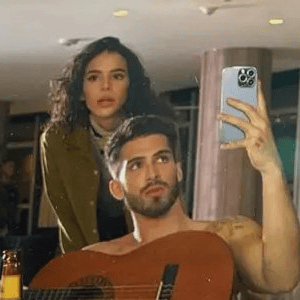 Duas semanas após a festa junina, Bruna e João foram flagrados gravando cenas da série "O amor da minha vida" na Cinelândia, Centro do Rio. Nos bastidores, demonstraram intimidade com trocas de olhares e conversas ao pé do ouvido, indicando uma crescente proximidade.