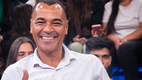 8 vezes reprovado, conexão surpreendente com a Copa do Mundo e 2 recordes históricos: hoje aos 56 anos, Cafu, o capitão do penta do Brasil, tem vida marcada por 10 curiosidades incríveis