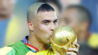 Lançado em 2002, este perfume do Boticário, que viu o Brasil ser pentacampeão na Copa do Mundo, pode trazer sorte em 2026