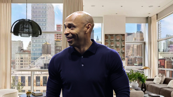 Campeão da Copa de 1998, Thierry Henry coloca à venda seu espetacular apartamento de cobertura em Manhattan: 560 m², vista de 360 graus; o campeão mundial pode embolsar uma pequena fortuna