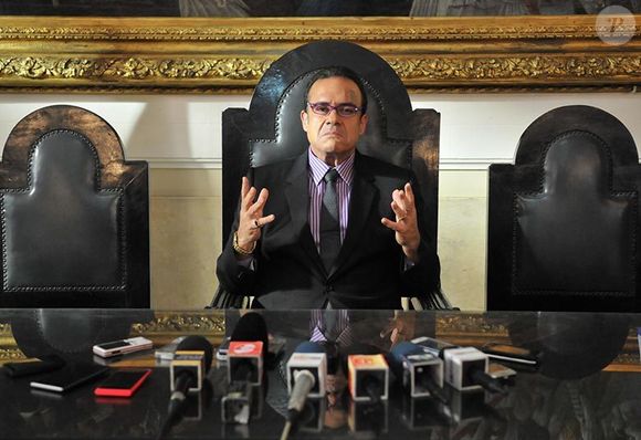 “Tenho recebido mensagens do Brasil inteiro. Muita gente pergunta: ‘Esse aí é o Dom João VI, de O Quinto dos Infernos?’, contou André Mattos por não ser reconhecido nas ruas