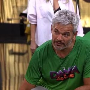 Otaviano Costa sofreu uma lesão na panturrilha