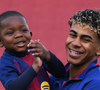Fã de Shakira e praticante de golfe: com só 4 anos de idade, o irmão mais novo de Lamine Yamal, da Espanha, estoura o fofurômetro da Copa 2026 com esses 4 momentos divertidos