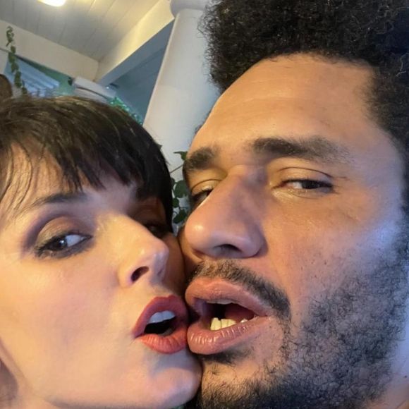 Helena Rizzo e Bruno Kayapy se conheceram em um evento na Casa Manioca e logo começaram a namorar