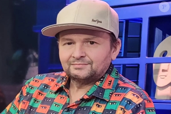 "E, de repente, a vida da gente muda para sempre! Agora, eu vou reaprender a andar, a trabalhar e a me relacionar comigo mesmo e com minha nova imagem", escreveu ele na legenda da publicação.