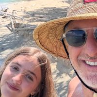 'Genética da mãe': Eva Huck faz 13 e Luciano Huck cita semelhança da filha com Angélica. 'Sabe defender suas ideias'