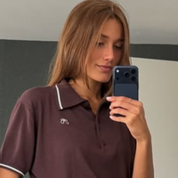Nem Nike, nem New Balance: o tênis Adidas cor brigadeiro de colher é tão irresistível quanto uma sobremesa no frio, e minha irmã já quer usá-lo o tempo todo com calças largas neste Outono