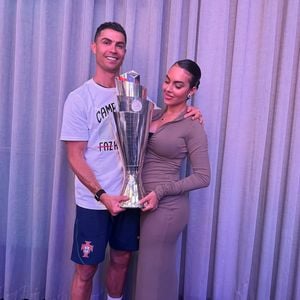 Pedido de casamento de Cristiano Ronaldo encerra anos de rumores e provoca festa na web
