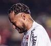 Neymar saiu de campo machucado e expôs os hematomas em sua rede social