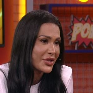 Gracyanne Barbosa foi confrontada no 'Bate-papo BBB' sobre sua amizade com Diego Hypólito