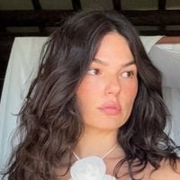 Após casamento, Isis Valverde faz procedimento tecnológico no bumbum para lua de mel com Marcus Buaiz; especialistas explicam tudo sobre técnica