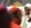 O Papa Francisco foi internado em 14 de fevereiro de 2025; profecia macabra aponta seu sucessor como o último antes do fim dos tempos
