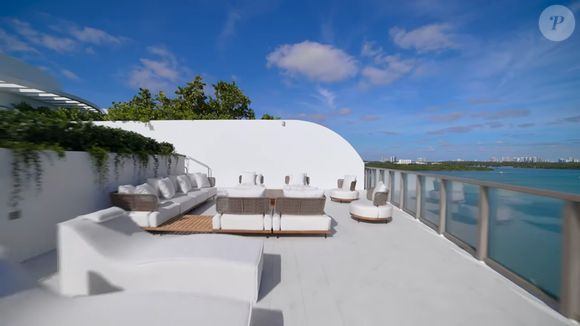 Cobertura duplex de Ronaldo em Miami, nos EUA, tem vista indevassável e que dá para a Baía de Biscayne