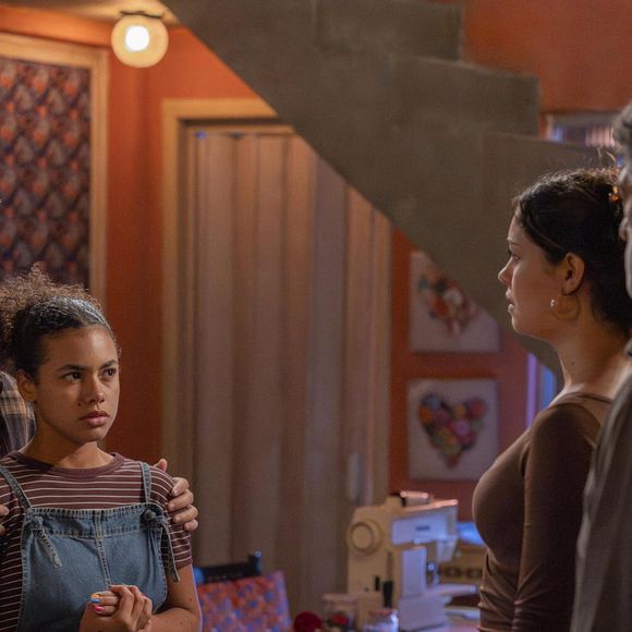 Rogério e Joélly lutam pela procura da filha com a ajuda de Rogério e Gerluce