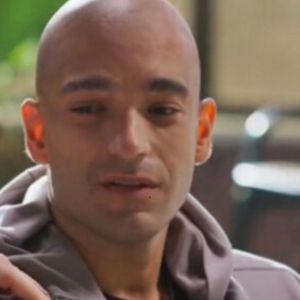 Afonso (Humberto Carrão) vai ao médico e descobre que o tratamento contra leucemia está fazendo efeito na novela 'Vale Tudo' no capítulo desta quarta-feira 24 de setembro de 2025