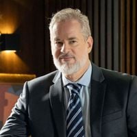 'Paga-se um preço alto': a valiosa lição de Dan Stulbach sobre fama e privacidade aos 56 anos e três décadas de carreira na TV