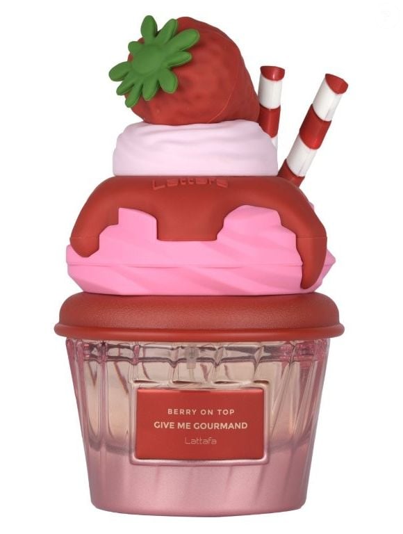 Berry On Top (Lataffa) - 75ml | R$499,90 - Fechando a seleção, este perfume traz uma proposta mais leve com morango e chantilly logo na abertura, seguidos por geleia de morango, açúcar e flores brancas