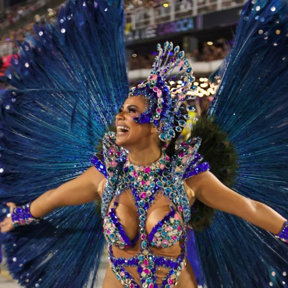 Confirmada como madrinha de bateria da Dragões da Real, Lexa abriu o jogo sobre a preparação para o Carnaval 2026 e explicou por que decidiu parar com as canetas emagrecedoras antes da estreia no Anhembi