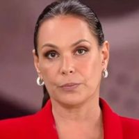 'Tentou me atacar': Carolina Ferraz, Paula em 'História de Amor', cita que foi perseguida por stalker e expõe forte trauma