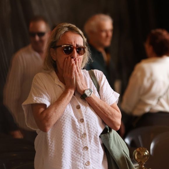 Corpo de Ney Latorraca é velado por amigos; ator morreu em 26 de dezembro de 2024 aos 80 anos por complicações de câncer