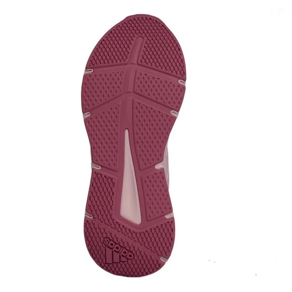 Adidas Galaxy Star W combina tecnologia Cloudfoam, amortecimento macio e estética fashion em modelo que virou desejo