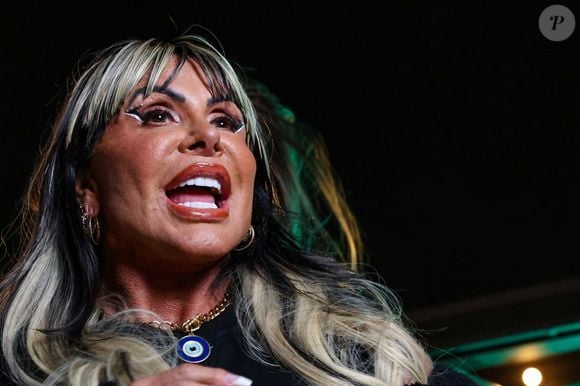 Segundo internautas, Gretchen teria ficado 'inchada' após os procedimentos